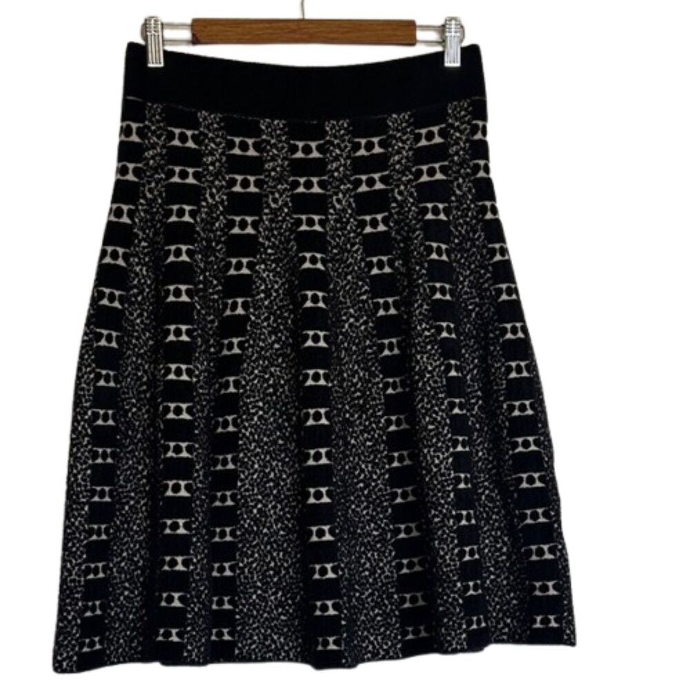 Anthropologie Moth Chenille Knit Skater Skirt Size Medium A Line Textured Black